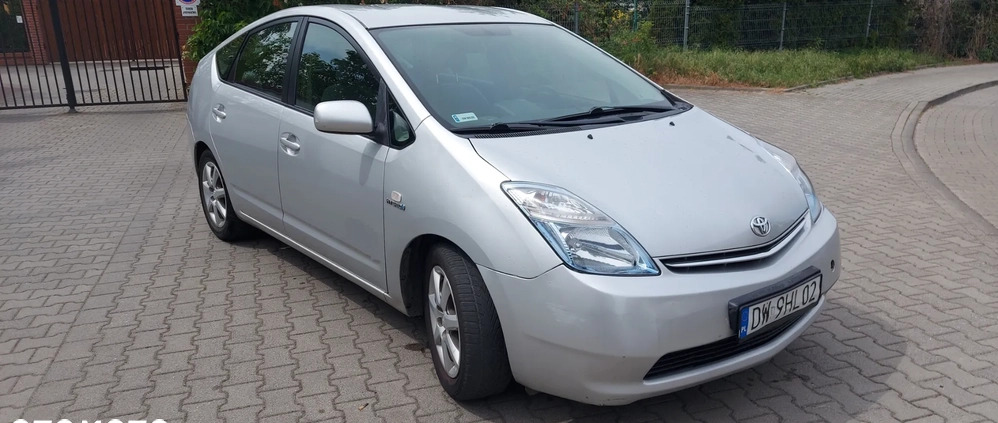 Toyota Prius cena 16500 przebieg: 463366, rok produkcji 2006 z Wrocław małe 67